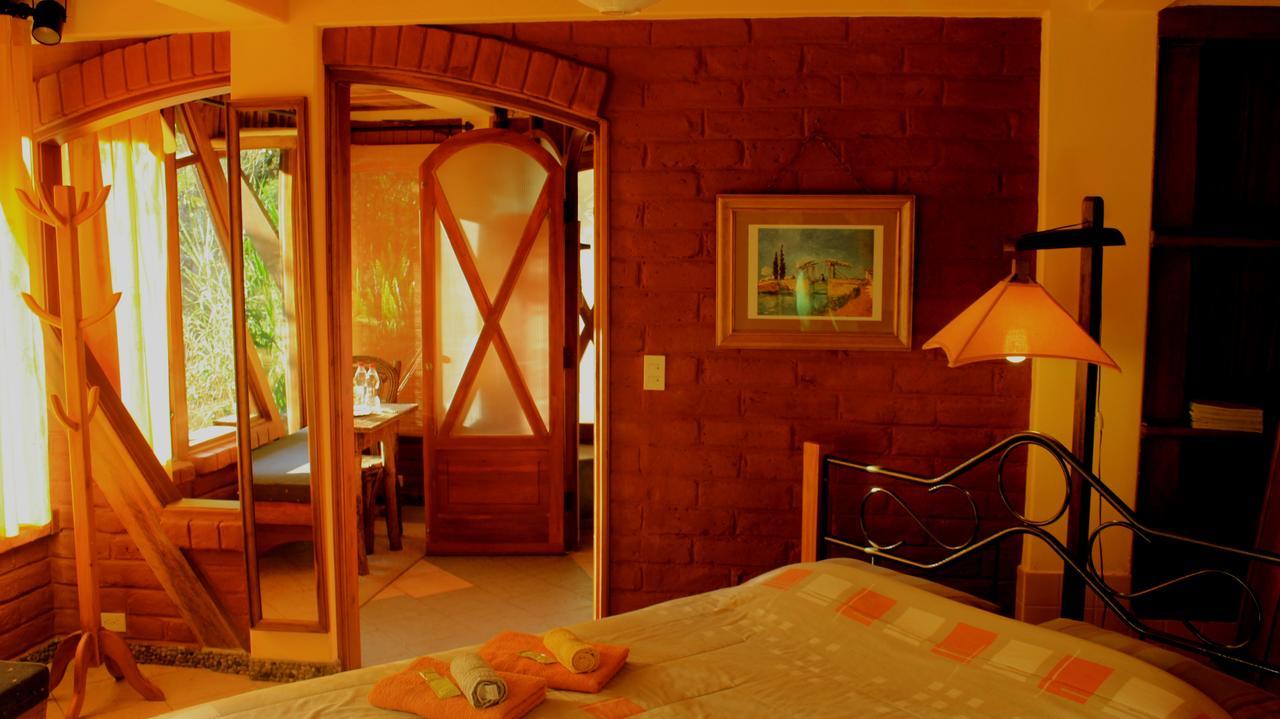 Finca Chamanapamba Guest House บาญอส ภายนอก รูปภาพ
